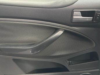 Ford Kuga 2.0 TDCi Titanium SUV 5dr Diesel Manual 2WD Euro 5 (140 ps)