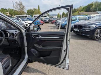 MG MG ZS 1.0 T-GDI Exclusive SUV 5dr Petrol Auto Euro 6 (111 ps)