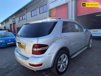 Mercedes-Benz M Class 3.0 ML320 CDI V6 Sport SUV 5dr Diesel Tiptronic 4WD Euro 4 (224 