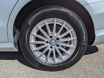 Mercedes-Benz C Class 1.6 C200d SE Saloon 4dr Diesel G-Tronic+ Euro 6 (s/s) (136 ps)