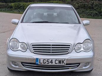 Mercedes-Benz C Class 1.8 C200 Kompressor Elegance SE Saloon 4dr Petrol Automatic (212