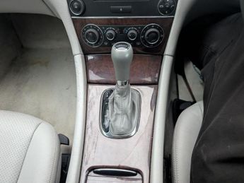 Mercedes-Benz C Class 1.8 C200 Kompressor Elegance SE Saloon 4dr Petrol Automatic (212