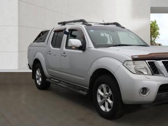 Nissan Navara 2.5 dCi Tekna Pickup Double Cab 4dr Diesel Manual 4WD Euro 5 (19