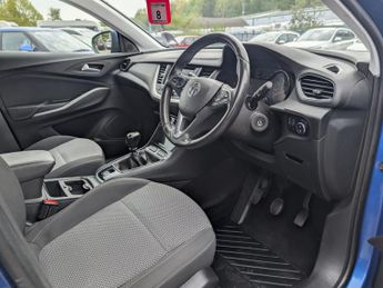 Vauxhall Grandland X 1.2 Turbo SE SUV 5dr Petrol Manual Euro 6 (s/s) (130 ps)