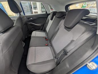 Vauxhall Grandland X 1.2 Turbo SE SUV 5dr Petrol Manual Euro 6 (s/s) (130 ps)