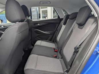 Vauxhall Grandland X 1.2 Turbo SE SUV 5dr Petrol Manual Euro 6 (s/s) (130 ps)