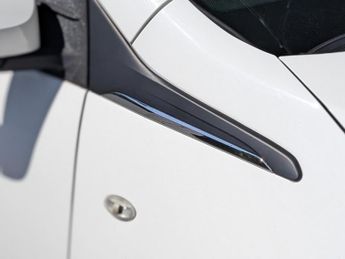 Peugeot 108 1.2 PureTech Allure Hatchback 5dr Petrol Manual Euro 6 (82 ps)