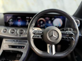 Mercedes-Benz E Class 2.9 E400d AMG Line (Premium Plus) Coupe 2dr Diesel G-Tronic+ 4MA