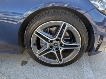 Mercedes-Benz C Class 2.0 C220d AMG Line Saloon 4dr Diesel G-Tronic+ Euro 6 (s/s) (194
