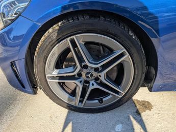 Mercedes-Benz C Class 2.0 C220d AMG Line Saloon 4dr Diesel G-Tronic+ Euro 6 (s/s) (194