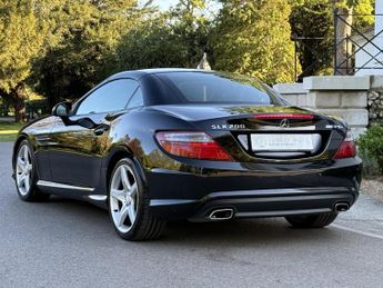 Mercedes-Benz SLK 1.8 SLK200 BlueEfficiency AMG Sport Convertible 2dr Petrol G-Tro