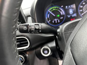 Hyundai KONA 1.6 h-GDi Premium SUV 5dr Petrol Hybrid DCT Euro 6 (s/s) (141 ps