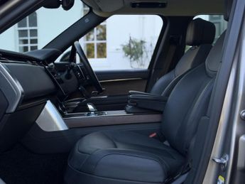 Land Rover Range Rover 3.0 P440e 38.2kWh SE SUV 5dr Petrol Plug-in Hybrid Auto 4WD Euro