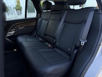 Land Rover Range Rover 3.0 P440e 38.2kWh SE SUV 5dr Petrol Plug-in Hybrid Auto 4WD Euro