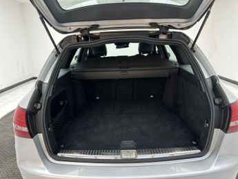 Mercedes-Benz C Class 2.1 C250d AMG Line (Premium Plus) Estate 5dr Diesel G-Tronic+ Eu