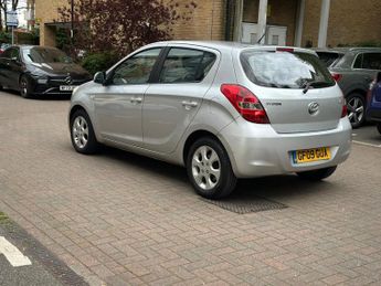 Hyundai i20 1.4 Comfort Hatchback 5dr Petrol Auto Euro 4 (99 bhp)