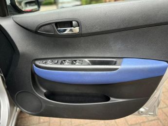 Hyundai i20 1.4 Comfort Hatchback 5dr Petrol Auto Euro 4 (99 bhp)