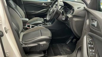 Vauxhall Grandland X 1.2 Turbo GPF Sport Nav SUV 5dr Petrol Manual Euro 6 (s/s) (130 