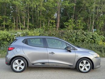 Renault Clio 0.9 TCe Dynamique MediaNav Hatchback 5dr Petrol Manual Euro 5 (s