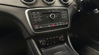 Mercedes-Benz GLA 2.1 GLA220d AMG Line (Premium Plus) SUV 5dr Diesel 7G-DCT 4MATIC