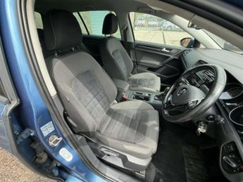 Volkswagen Golf 2.0 TDI BlueMotion Tech GT Hatchback 5dr Diesel DSG Euro 5 (s/s)