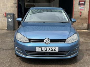Volkswagen Golf 2.0 TDI BlueMotion Tech GT Hatchback 5dr Diesel DSG Euro 5 (s/s)
