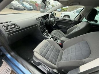 Volkswagen Golf 2.0 TDI BlueMotion Tech GT Hatchback 5dr Diesel DSG Euro 5 (s/s)