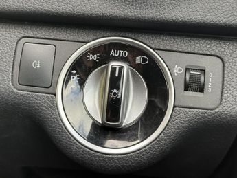Mercedes-Benz C Class 2.1 C220 CDI BlueEfficiency Executive SE Saloon 4dr Diesel Manua
