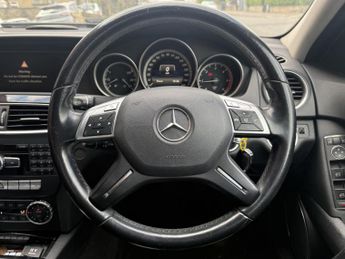 Mercedes-Benz C Class 2.1 C220 CDI BlueEfficiency Executive SE Saloon 4dr Diesel Manua