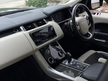 Land Rover Range Rover Sport 4.4 SD V8 Autobiography Dynamic SUV 5dr Diesel Auto 4WD Euro 6 (