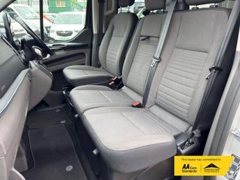 Ford Tourneo Custom 2.0 320 EcoBlue Titanium Minibus Double Cab 5dr Diesel Auto L2 E