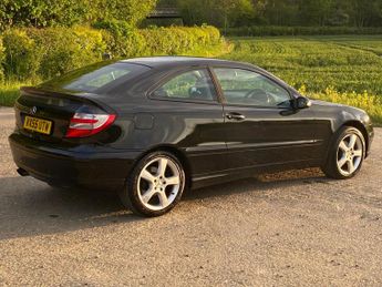 Mercedes-Benz C Class 1.8 C160 Kompressor SE Coupe 2dr Petrol Automatic (193 g/km, 122