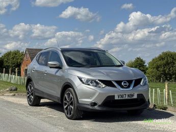 Nissan Qashqai 1.6 DIG-T Tekna SUV 5dr Petrol Manual 2WD Euro 6 (s/s) (163 ps)