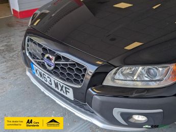 Volvo XC70 2.4 D5 SE Lux Estate 5dr Diesel Geartronic AWD Euro 5 (215 ps)