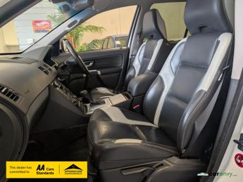 Volvo XC90 2.4 D5 R-Design Nav SUV 5dr Diesel Geartronic 4WD Euro 5 (200 ps