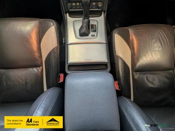 Volvo XC90 2.4 D5 R-Design Nav SUV 5dr Diesel Geartronic 4WD Euro 5 (200 ps