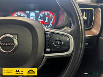 Volvo XC60 2.0 D4 Inscription Pro SUV 5dr Diesel Auto AWD Euro 6 (s/s) (190