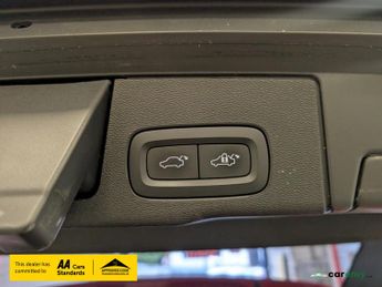 Volvo XC60 2.0 D4 Inscription Pro SUV 5dr Diesel Auto AWD Euro 6 (s/s) (190
