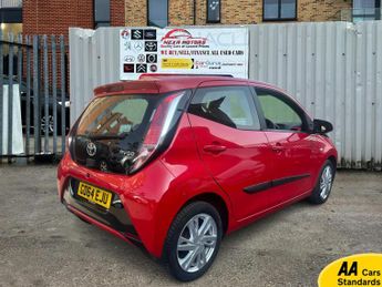 Toyota AYGO 1.0 VVT-i x-pression Hatchback 5dr Petrol x-shift Euro 5 Euro 5 