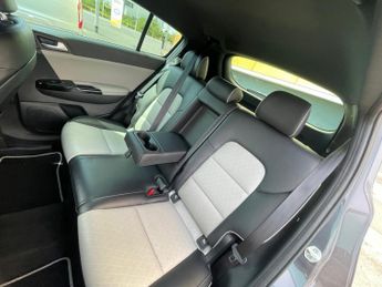 Kia Sportage 2.0 CRDi GT-Line SUV 5dr Diesel Auto AWD Euro 6 (134 bhp)
