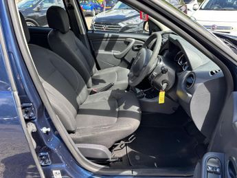 Dacia Duster 1.6 SCe Ambiance SUV 5dr Petrol Manual 4WD Euro 6 (s/s) (115 ps)