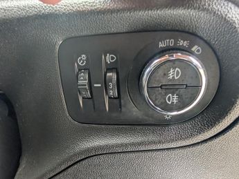 Vauxhall Grandland X 1.2 Turbo GPF Sport Nav SUV 5dr Petrol Manual Euro 6 (s/s) (130 