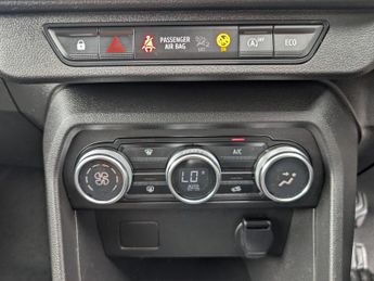 Dacia Jogger 1.0 TCe Comfort MPV 5dr Petrol Manual Euro 6 (s/s) (110 ps)