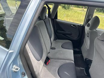 Honda Jazz 1.4 i-VTEC ES Hatchback 5dr Petrol CVT Euro 5 (99 ps)