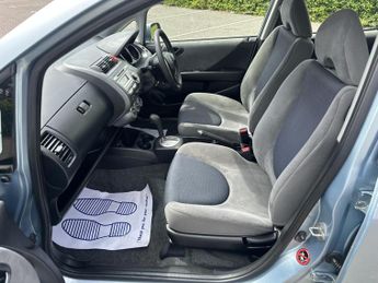 Honda Jazz 1.4 i-VTEC ES Hatchback 5dr Petrol CVT Euro 5 (99 ps)