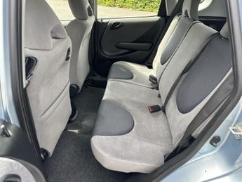 Honda Jazz 1.4 i-VTEC ES Hatchback 5dr Petrol CVT Euro 5 (99 ps)