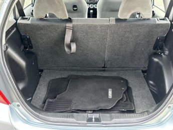 Honda Jazz 1.4 i-VTEC ES Hatchback 5dr Petrol CVT Euro 5 (99 ps)