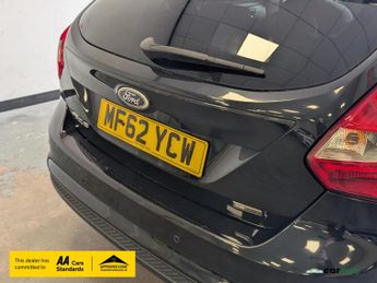Ford Focus 1.0T EcoBoost Zetec Hatchback 5dr Petrol Manual Euro 5 (s/s) (12