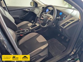 Ford Focus 1.0T EcoBoost Zetec Hatchback 5dr Petrol Manual Euro 5 (s/s) (12