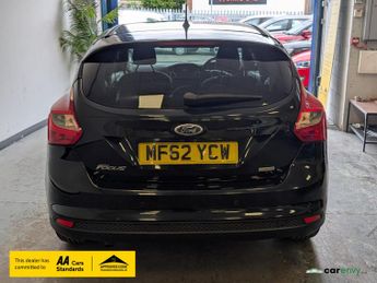 Ford Focus 1.0T EcoBoost Zetec Hatchback 5dr Petrol Manual Euro 5 (s/s) (12